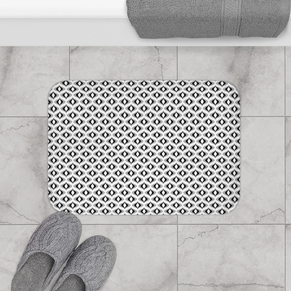 Black Grey Retro Ogee Bath Mat, Mid-Century Bathroom Rug