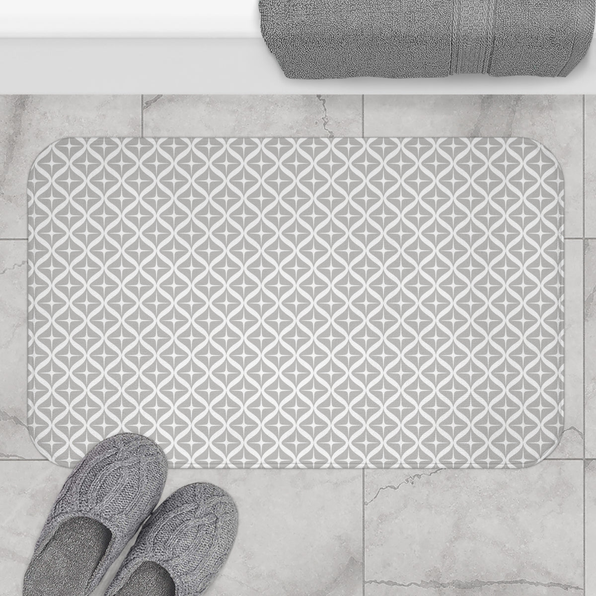 Grey White Starburst Trellis Bath Mat, Geometric Bathroom Rug