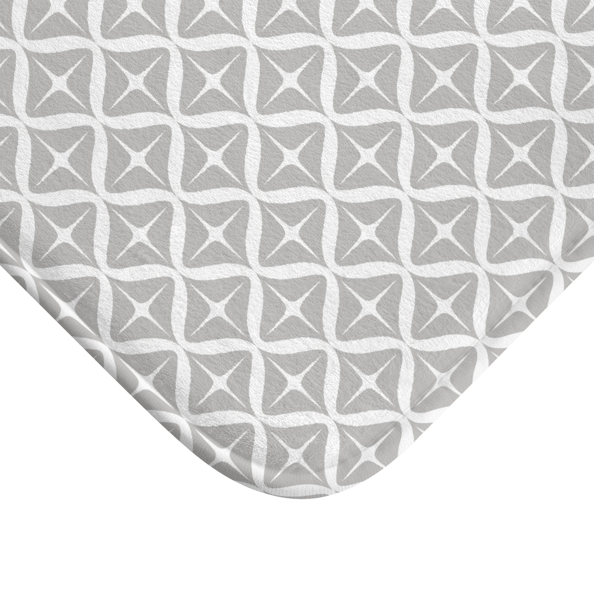 Grey White Starburst Trellis Bath Mat, Geometric Bathroom Rug