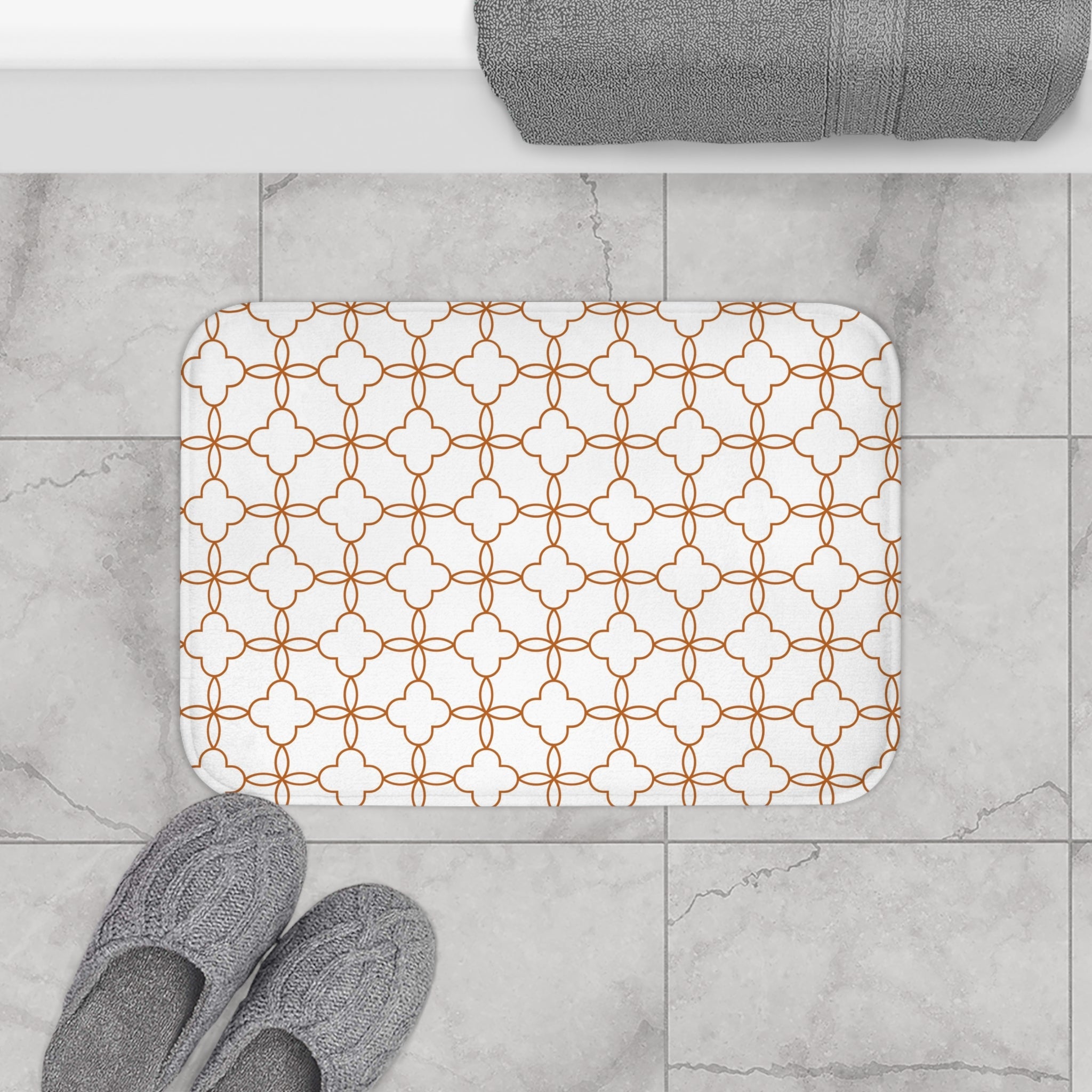 Bath, Kitchen Mat | Art Deco Geometric Beige White
