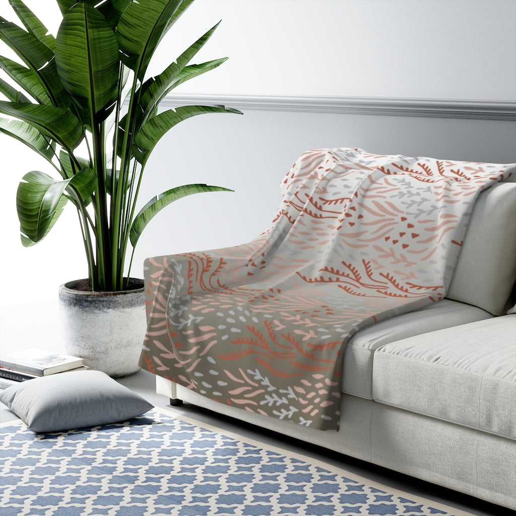 Floral Comfy Blanket | Beige White Gradient Leaves