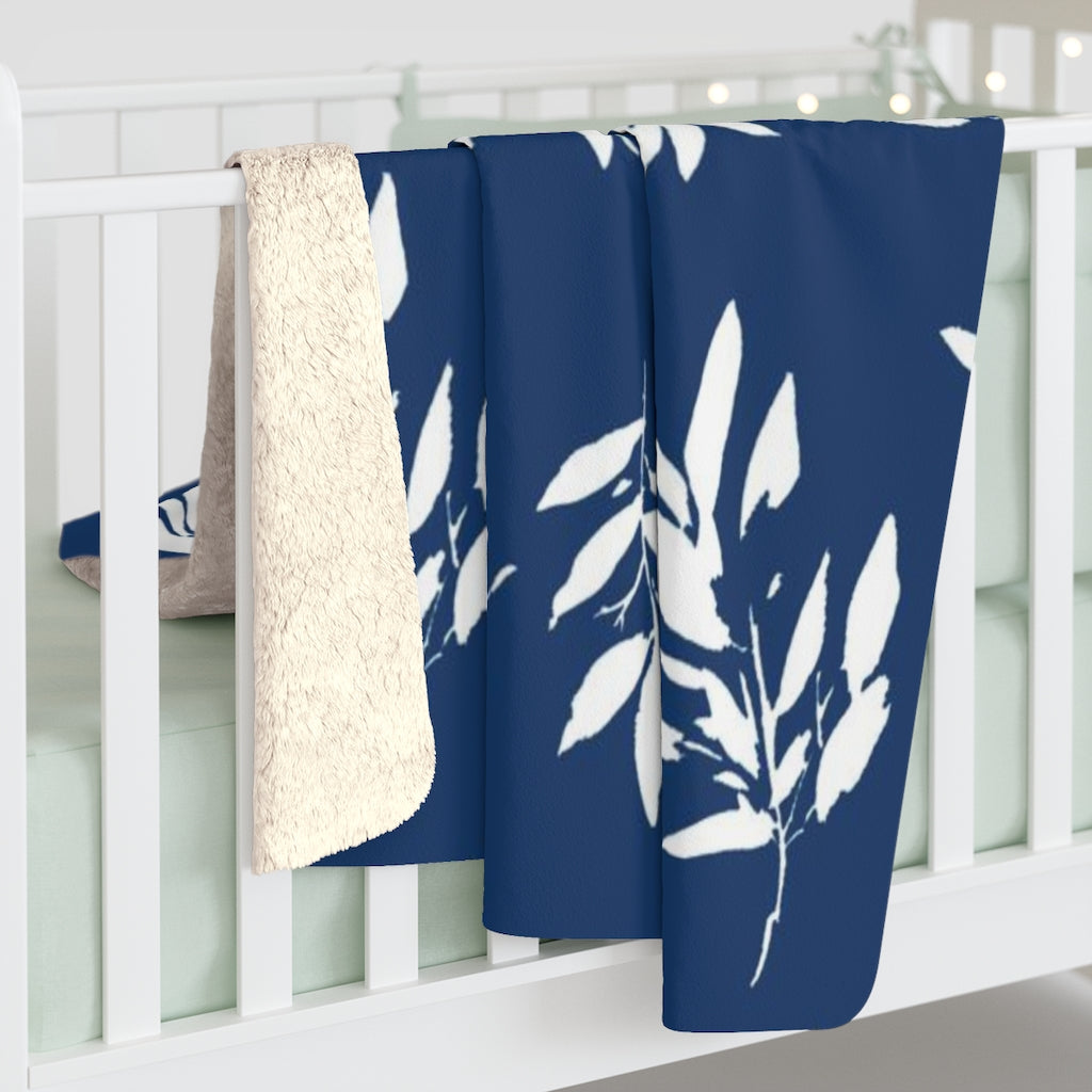 Floral Comfy Blanket | Navy White Leaves