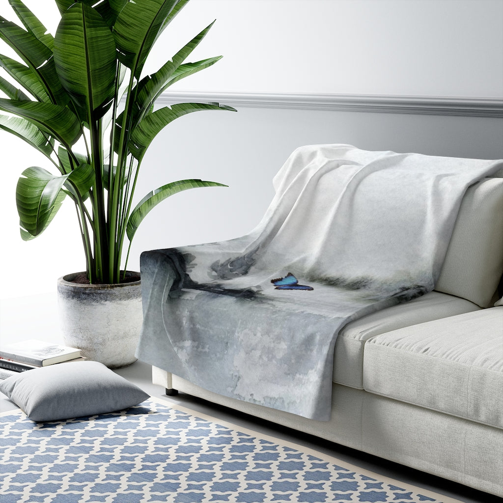 sherpa fleece throw blanket