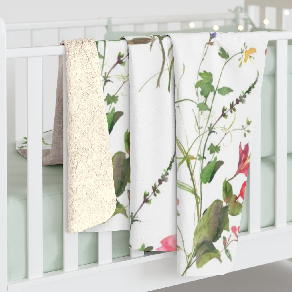 Floral Comfy Blanket | White Red Green Meadow Flowers