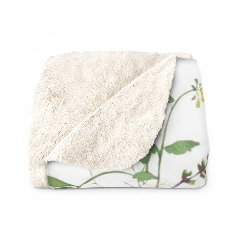 Floral Comfy Blanket | White Red Green Meadow Flowers