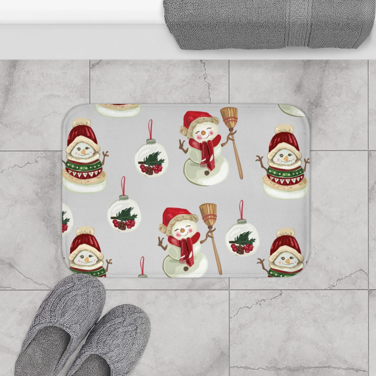 Christmas Bath Mat | Gray Snowman Ornaments