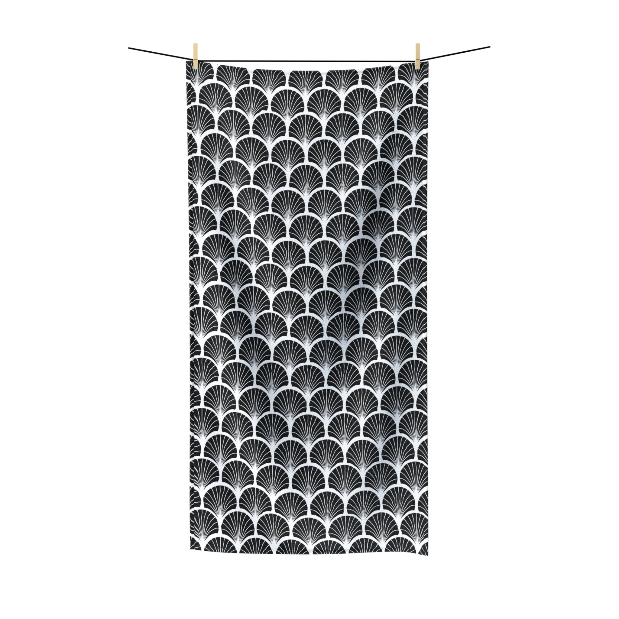 Art Deco Bath Towel | Black and White Fan Shell