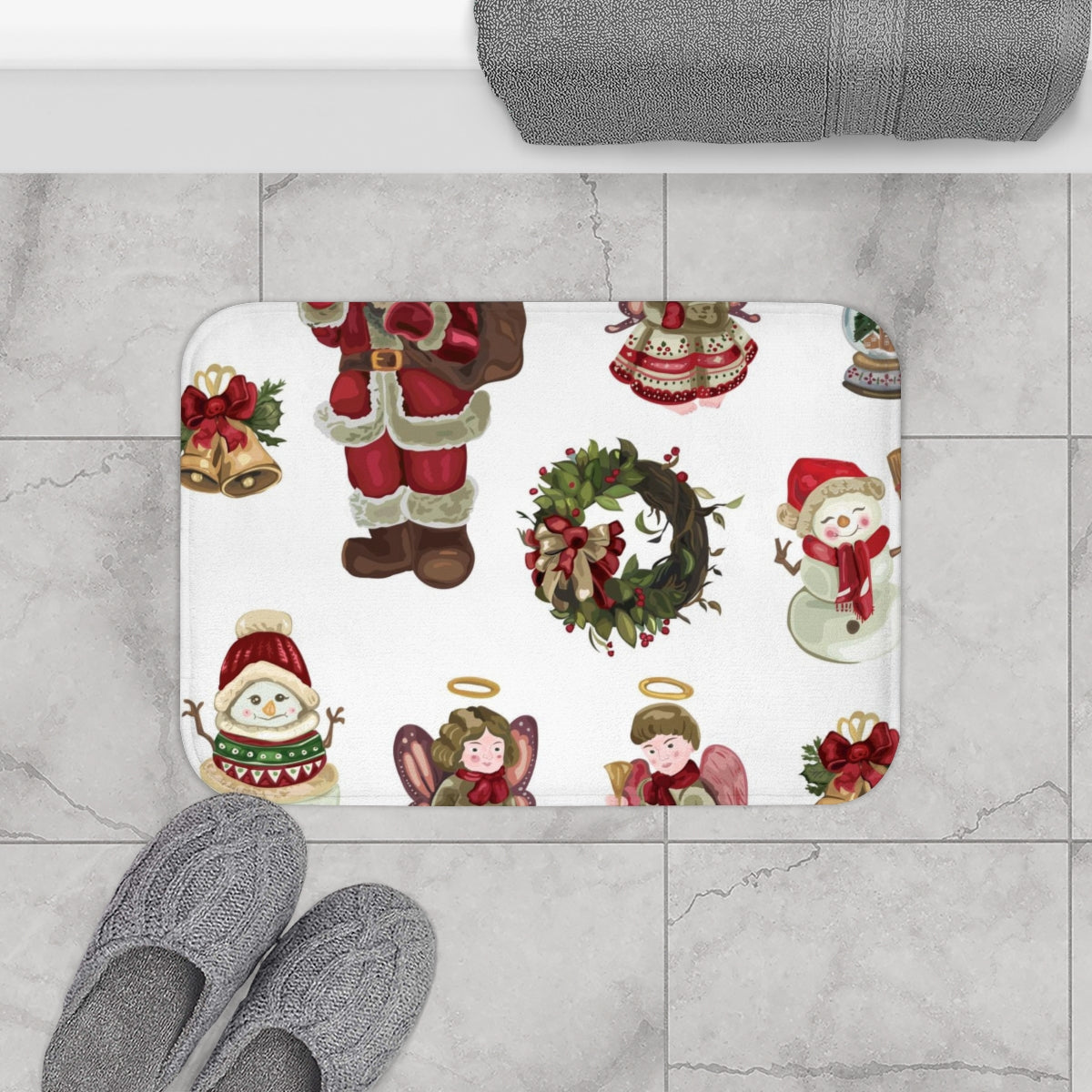 Christmas Bath Mat | Santa Claus Winter Wreath